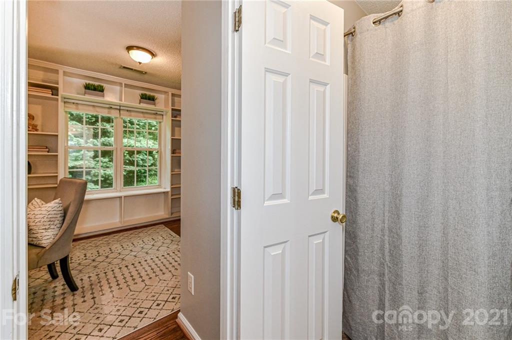 4419 Garris Road Charlotte, NC 28209 - Photo 19 of 32 Gallery Image 19
