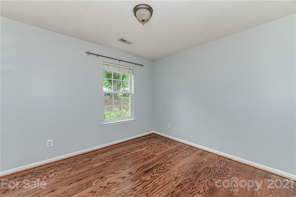 4419 Garris Road Charlotte, NC 28209 - Photo 23 of 32 Gallery Image 23