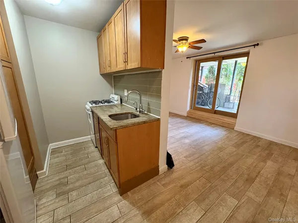 $1,700 | 61-33 69th Street, Unit 1 | Middle Village