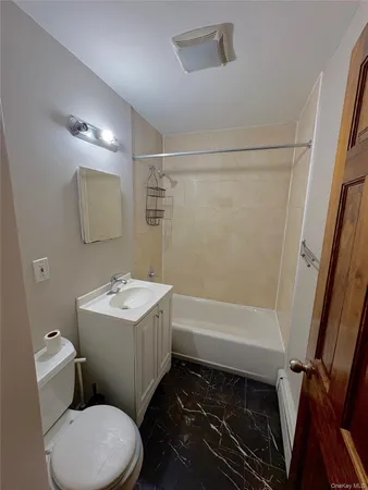 $1,700 | 61-33 69th Street, Unit 1 | Middle Village