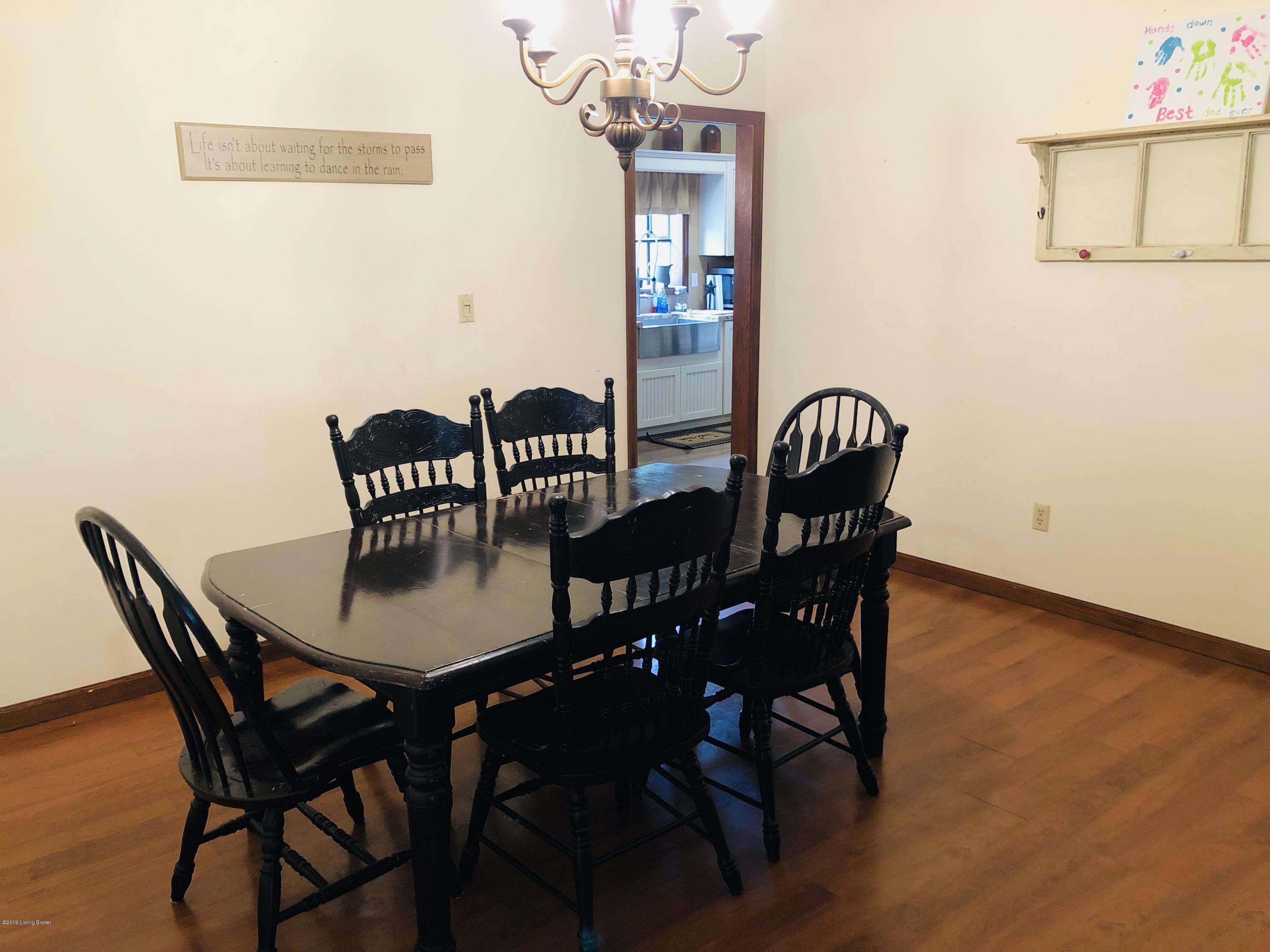 845 Kings Ridge Road Carrollton, KY 41008 - Photo 4 of 22 Formal Dining Area