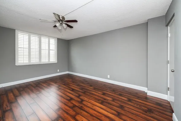 $2,550 | 3900 North Hills Drive, Unit 409, Hollywood, FL 33021