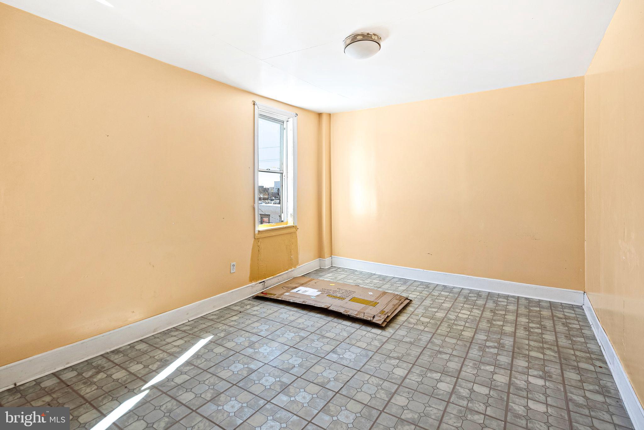 1267 South 22nd Street Philadelphia, PA 19146 - Photo 4 of 16 3rd FL apt