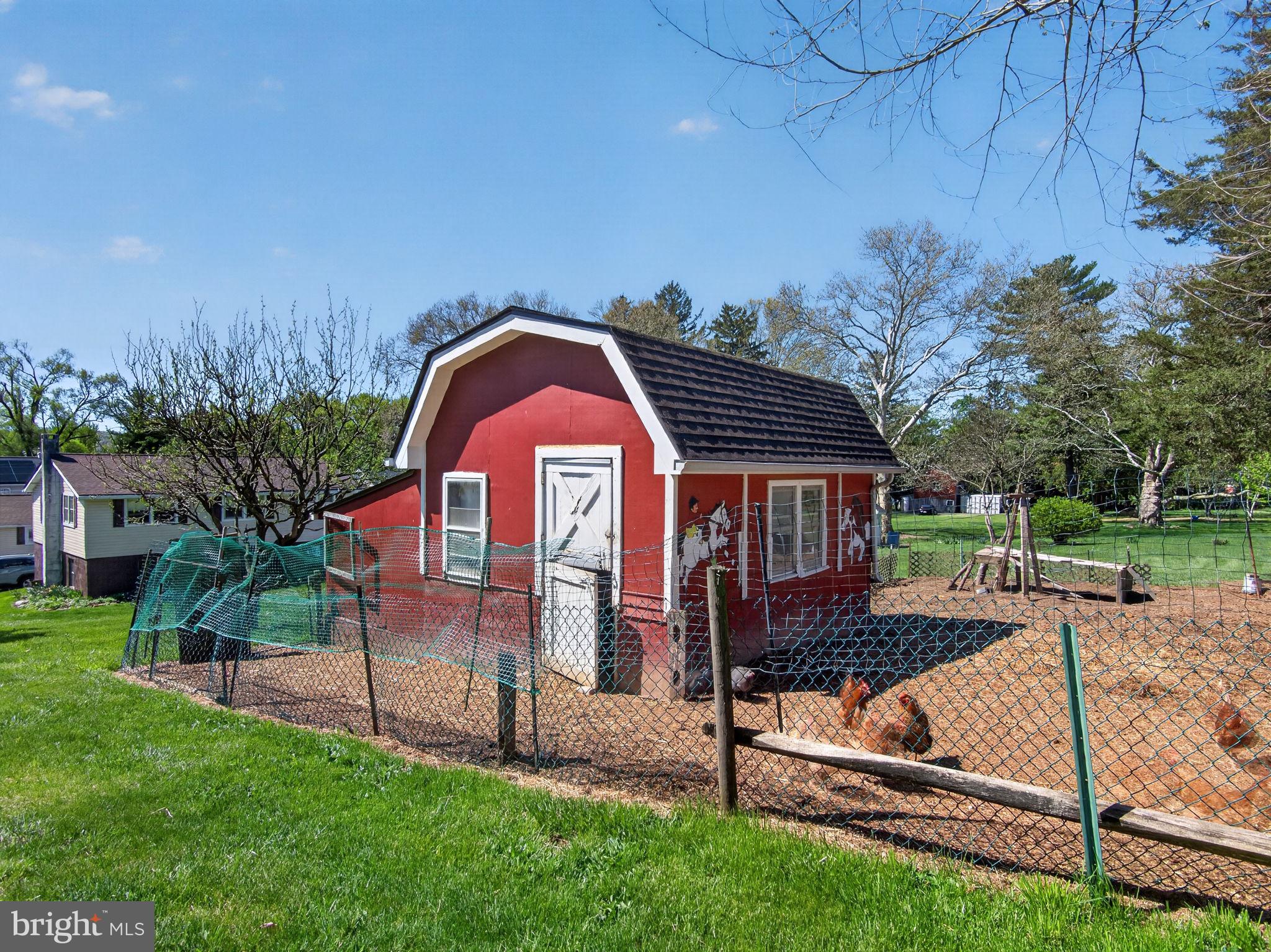 8275 Mertztown Road Alburtis, PA 18011 - Photo 21 of 53