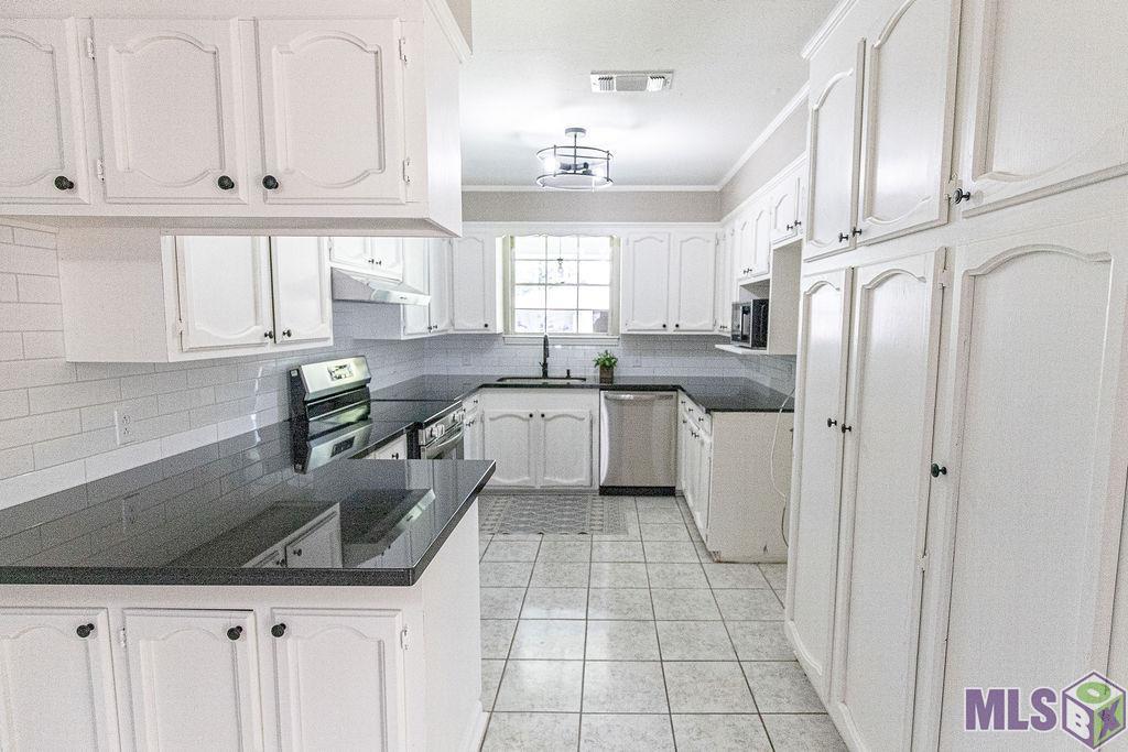 371 Kay Drive Baton Rouge, LA 70815 - Photo 3 of 21 Gallery Image 3