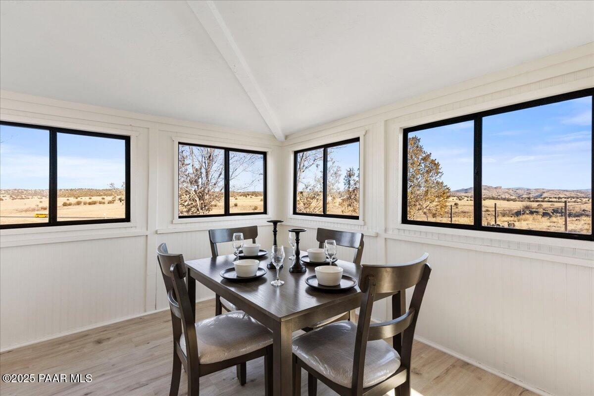 22385 North Malapai Ridge Road Paulden, AZ 86334 - Photo 19 of 43 20-Dining Room