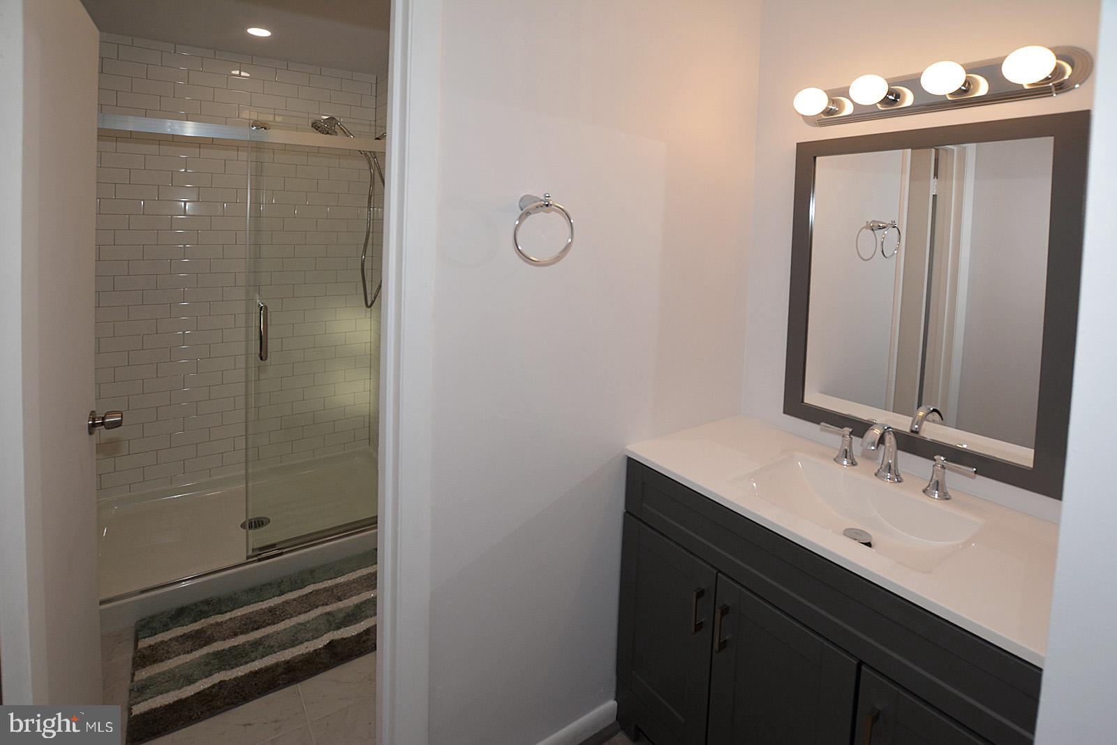 4794 Kelly Road Woodbridge, VA 22193 - Photo 19 of 35 Gallery Image 19