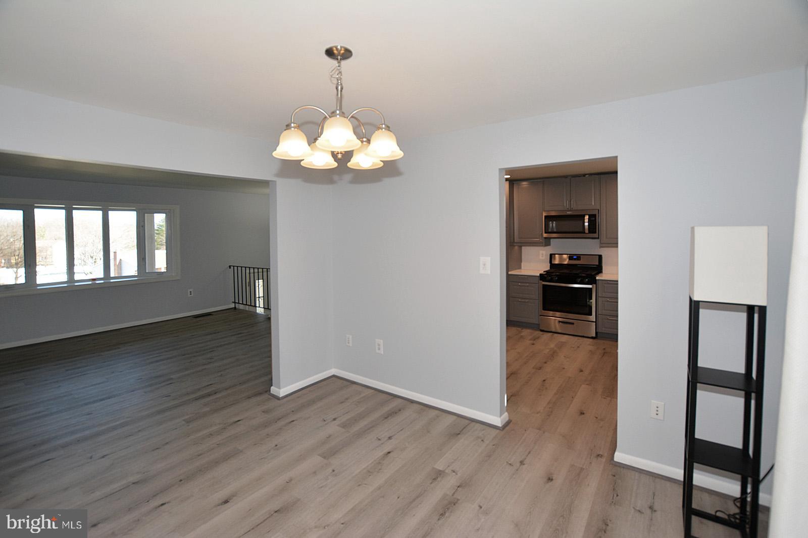 4794 Kelly Road Woodbridge, VA 22193 - Photo 35 of 35 Open Floorplan Dining Room