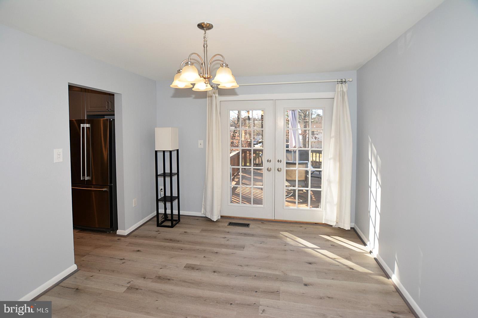 4794 Kelly Road Woodbridge, VA 22193 - Photo 6 of 35 Gallery Image 6
