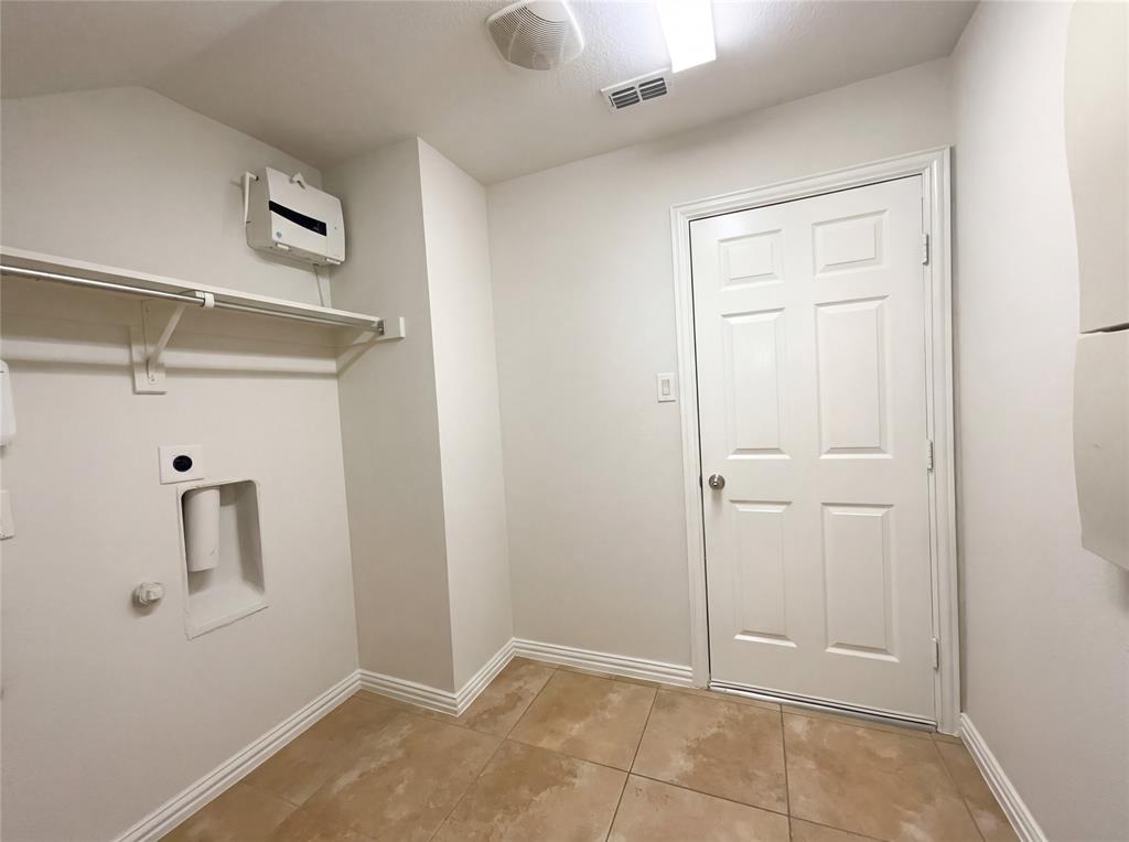 2128 Chambers Drive Allen, TX 75013 - Photo 17 of 23 a view of room