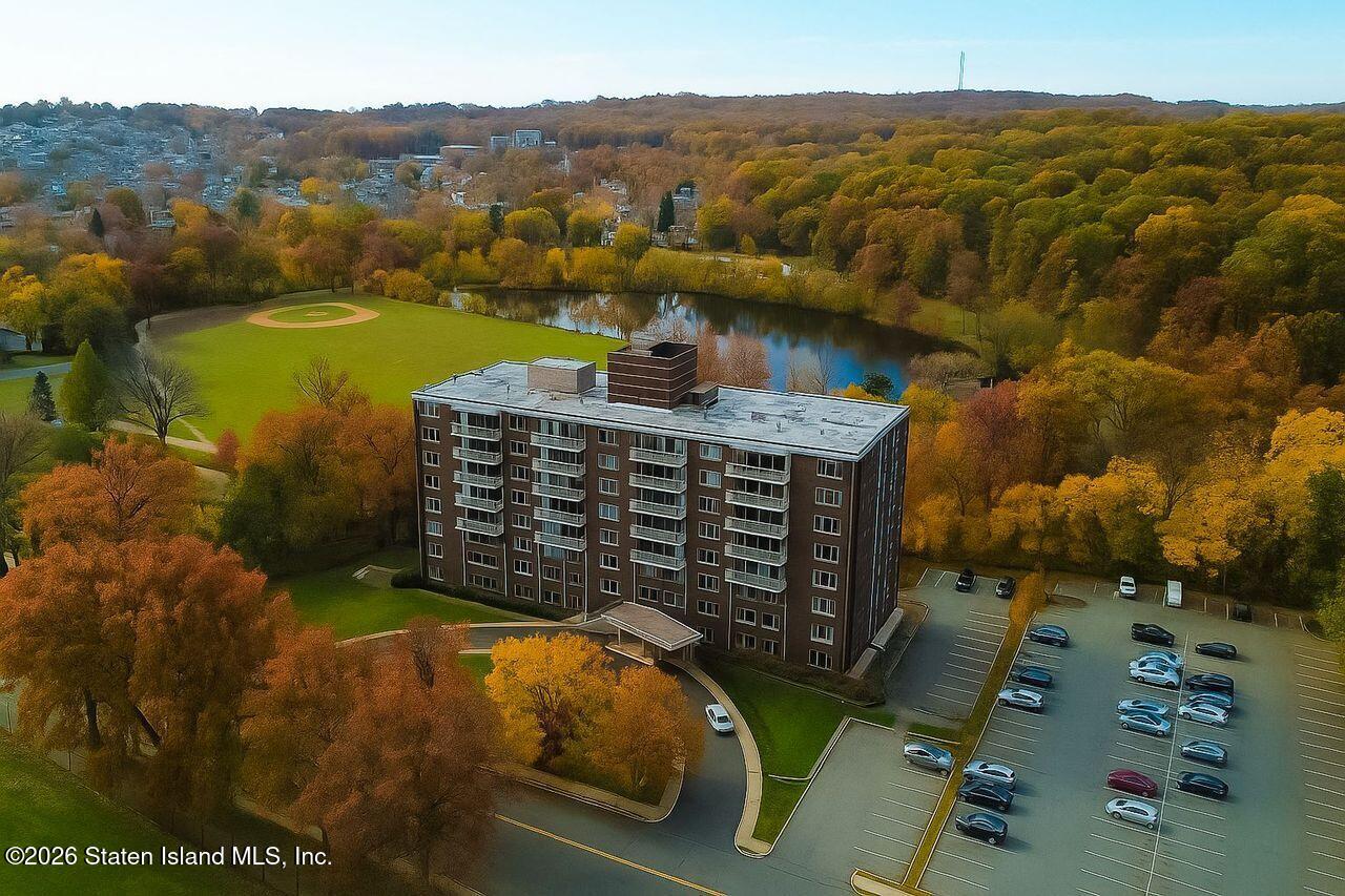 1100 Clove Road, Unit 5G Staten Island, NY 10301 - Photo 12 of 14 a view of a city