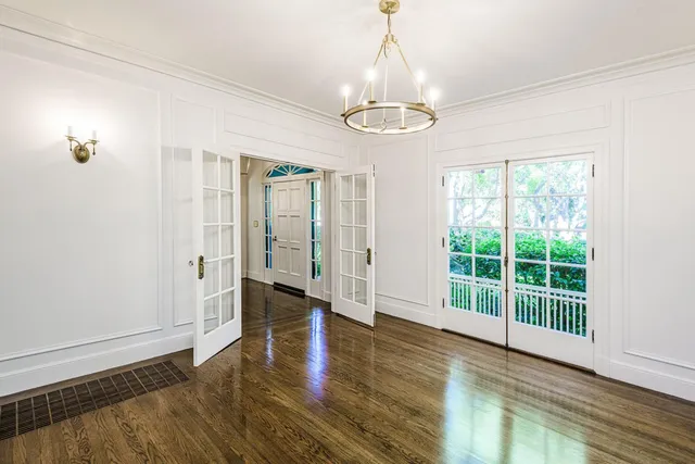 $16,000 | 719 West Poplar Avenue, San Mateo, CA 94402