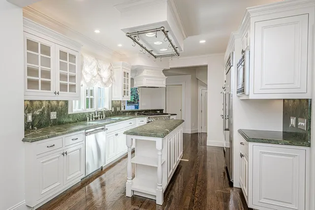 $16,000 | 719 West Poplar Avenue, San Mateo, CA 94402