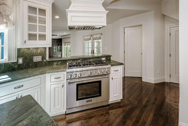 $16,000 | 719 West Poplar Avenue, San Mateo, CA 94402