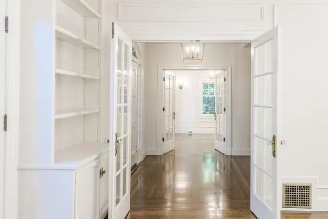 $16,000 | 719 West Poplar Avenue, San Mateo, CA 94402