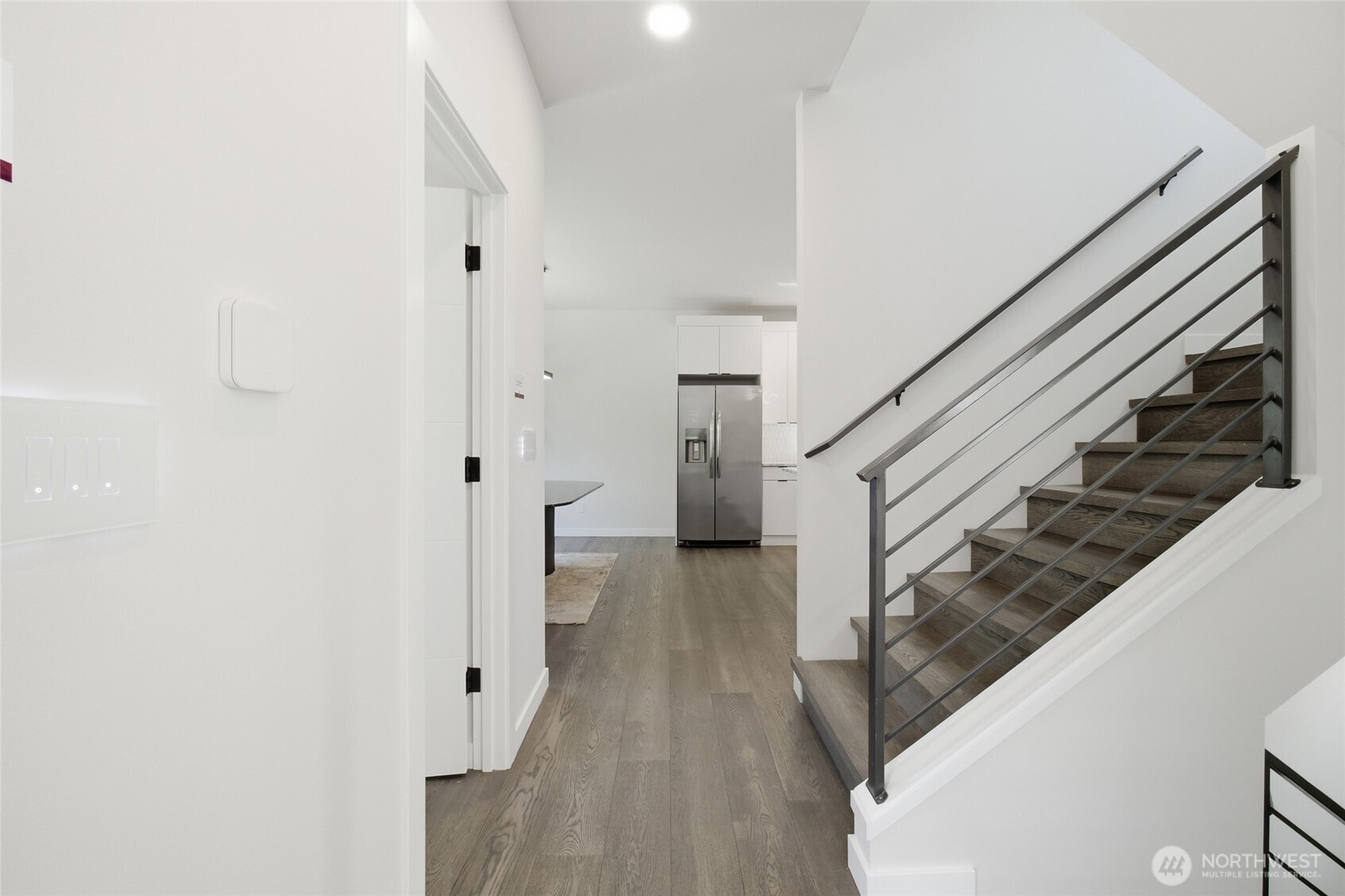 7511 Dumar Way Southwest Seattle, WA 98106 - Photo 14 of 38