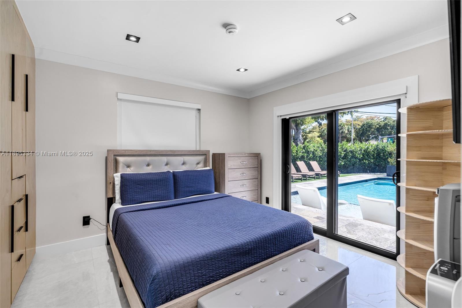 16511 Stonehaven Road Miami Lakes, FL 33014 - Photo 19 of 43 Gallery Image 19