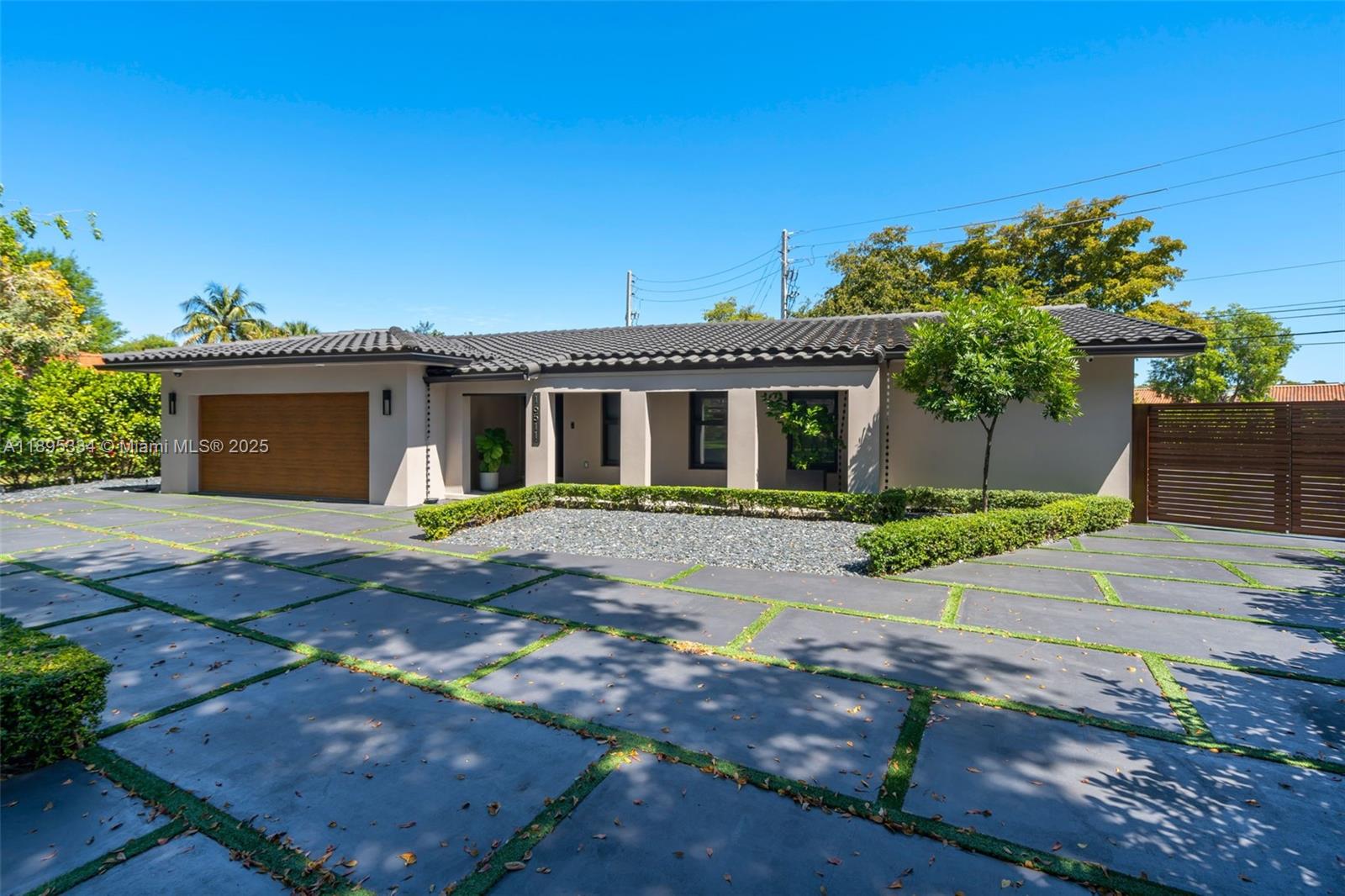 16511 Stonehaven Road Miami Lakes, FL 33014 - Photo 2 of 43 Gallery Image 2