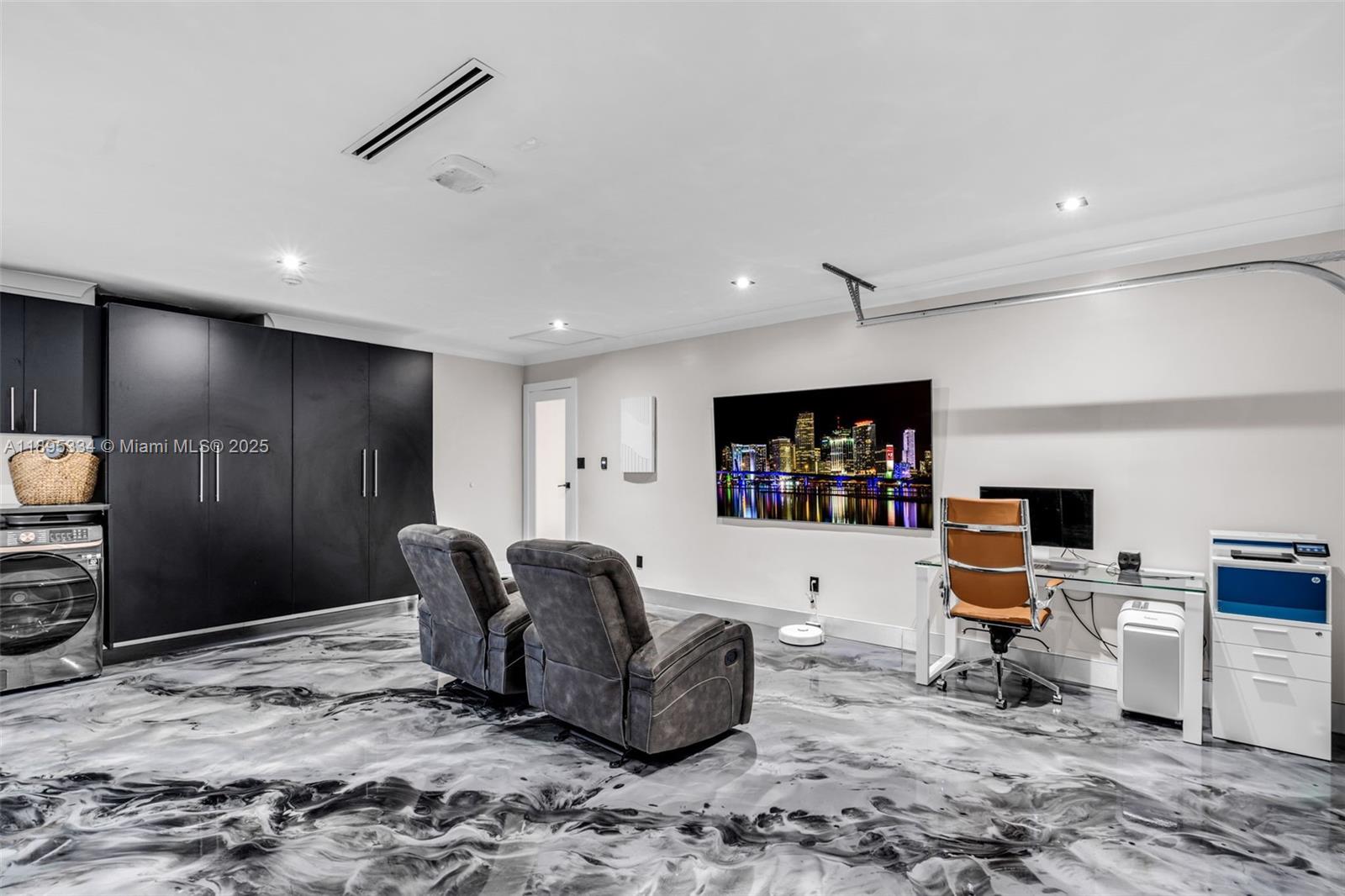 16511 Stonehaven Road Miami Lakes, FL 33014 - Photo 28 of 43 Gallery Image 28