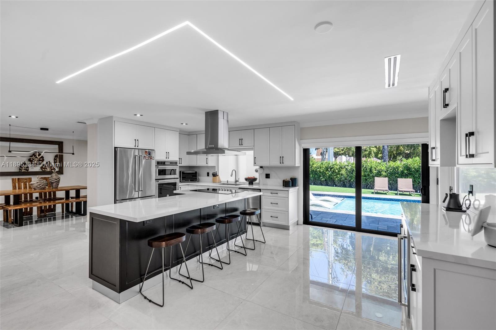 16511 Stonehaven Road Miami Lakes, FL 33014 - Photo 8 of 43 Gallery Image 8
