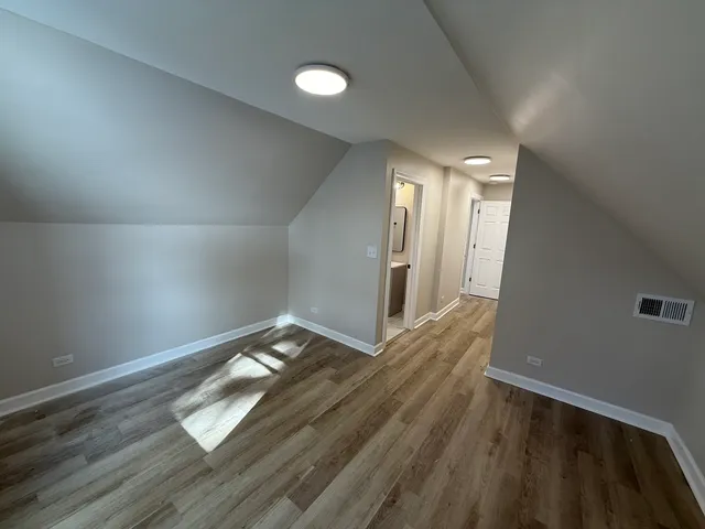 $3,750 | 408 East End Avenue, Hillside, IL 60162