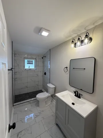 $3,750 | 408 East End Avenue, Hillside, IL 60162