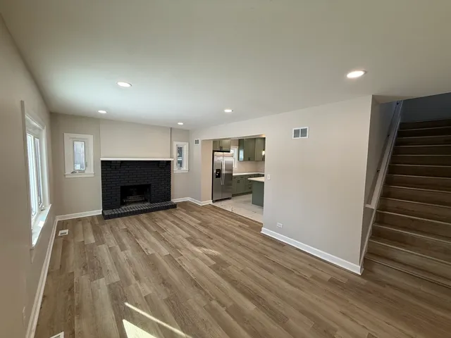 $3,750 | 408 East End Avenue, Hillside, IL 60162