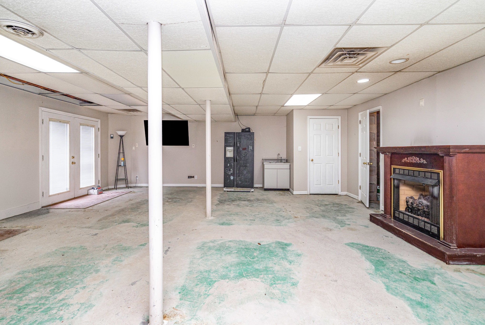 1176 Petty Road White Bluff, TN 37187 - Photo 17 of 23 a view of a livingroom with a fireplace