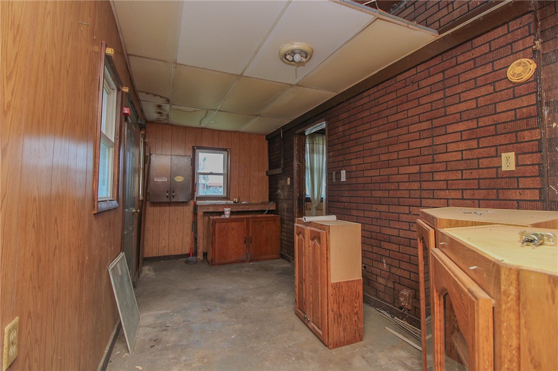 102 4th Street Charleston, IL 61920 - Photo 13 of 15