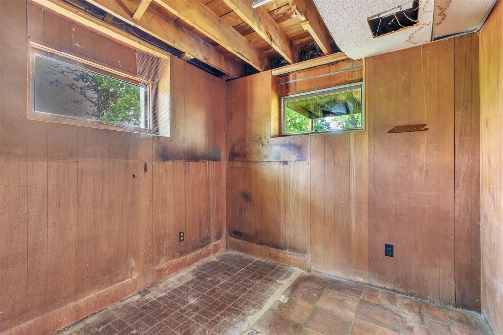 4 Birch Road Swampscott, MA 01907 - Photo 29 of 42 a view of an empty room