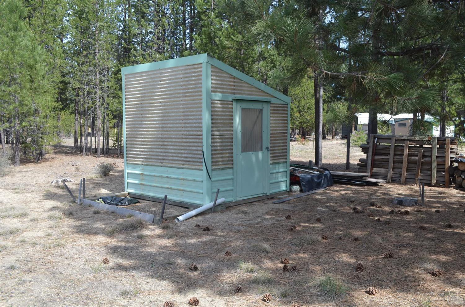146515 Bills Road Gilchrist, OR 97737 - Photo 21 of 25 Gallery Image 21