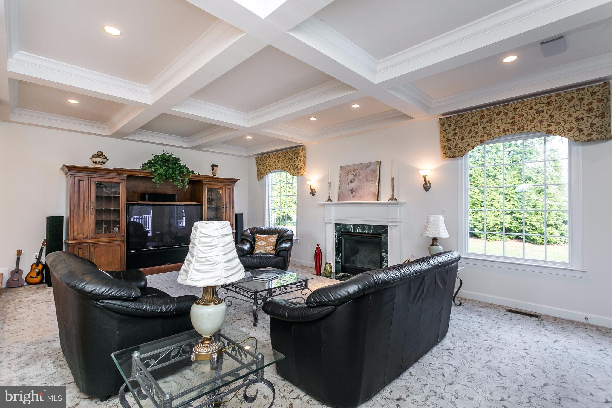 10360 Pot Spring Road Lutherville-Timonium, MD 21093 - Photo 8 of 30 INVITING CENTER OF THE HOME