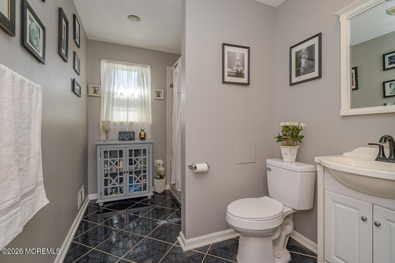 220 Washington Avenue Matawan, NJ 07747 - Photo 15 of 21 LR-4486