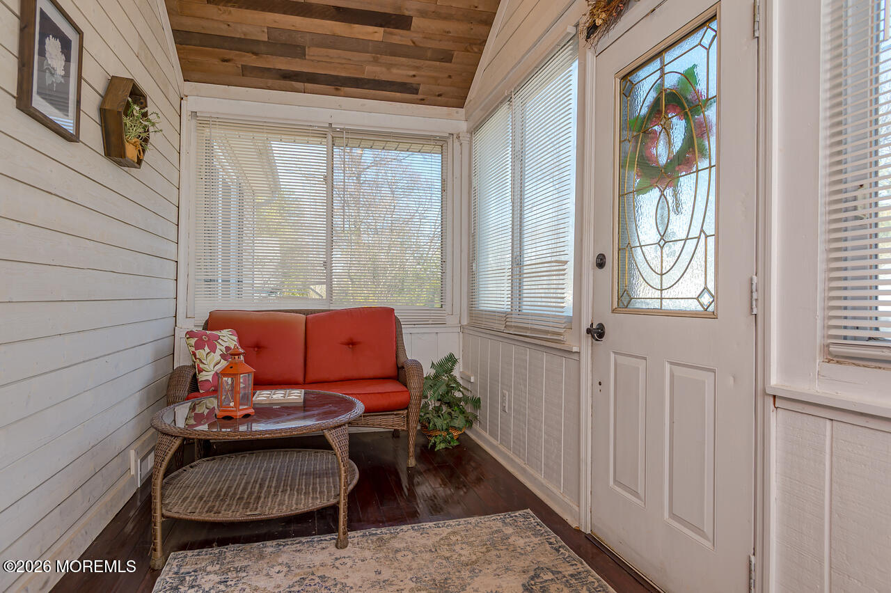 220 Washington Avenue Matawan, NJ 07747 - Photo 3 of 21 LR-4468