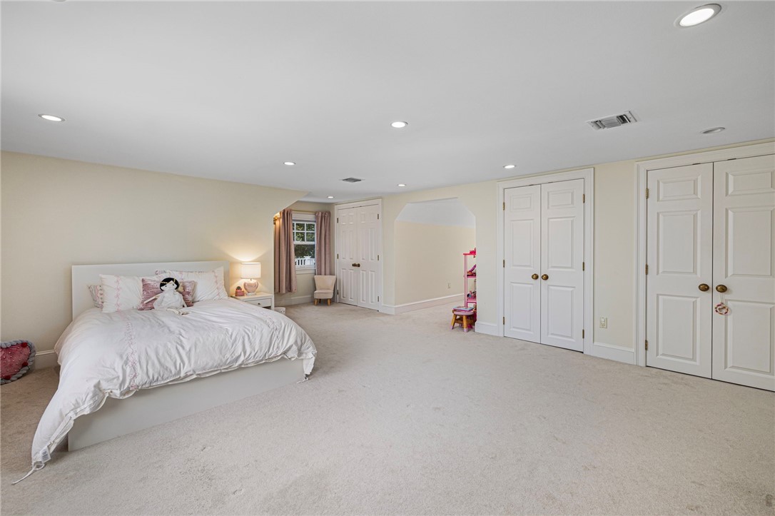 543 Woonsocket Hill Road North Smithfield, RI 02896 - Photo 30 of 50 Gallery Image 30