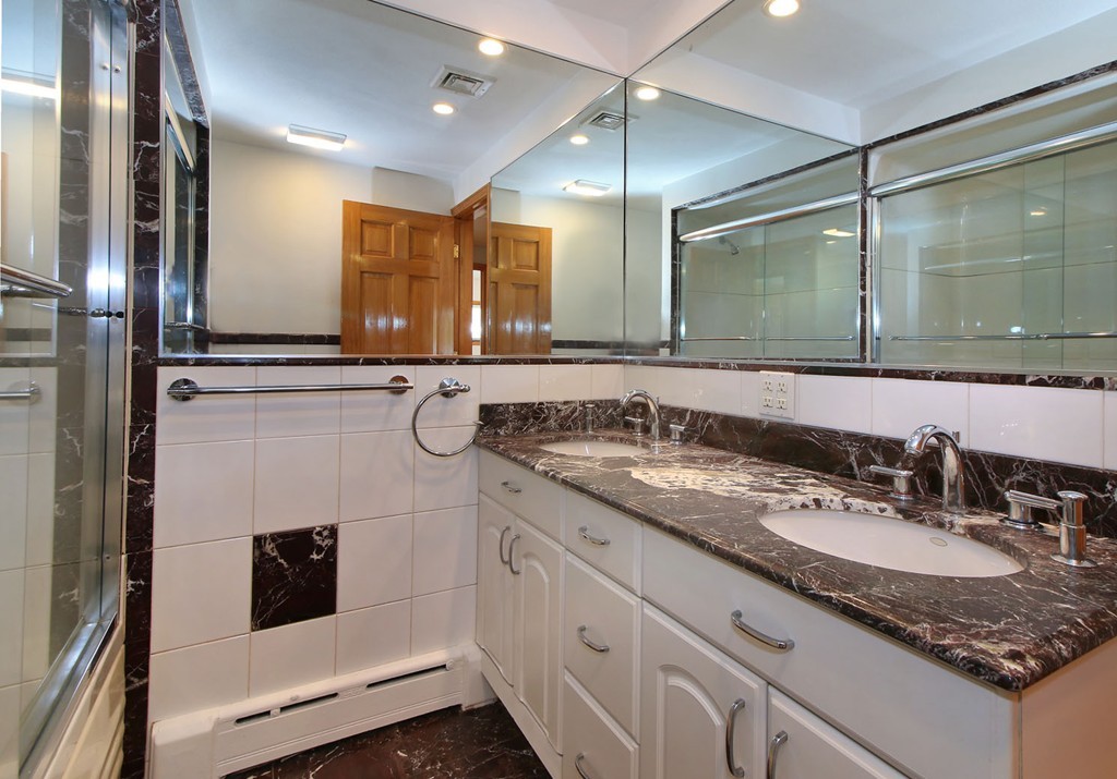 67 Tomahawk Road Arlington, MA 02474 - Photo 10 of 29