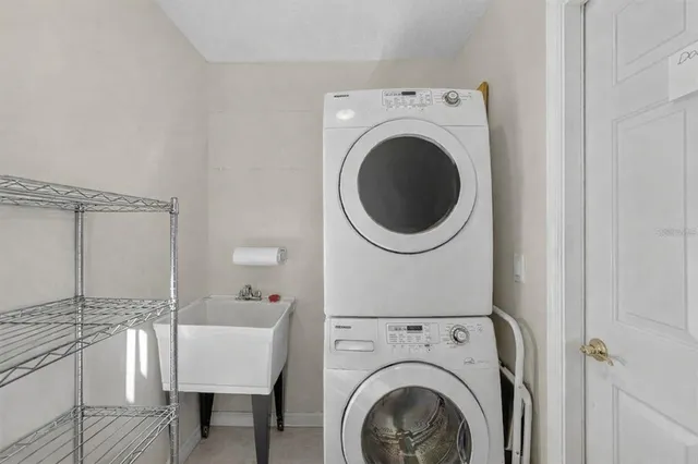 $255,000 | 4712 St Andrews Arcade, Leesburg, FL 34748