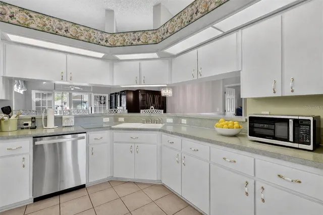 $255,000 | 4712 St Andrews Arcade, Leesburg, FL 34748