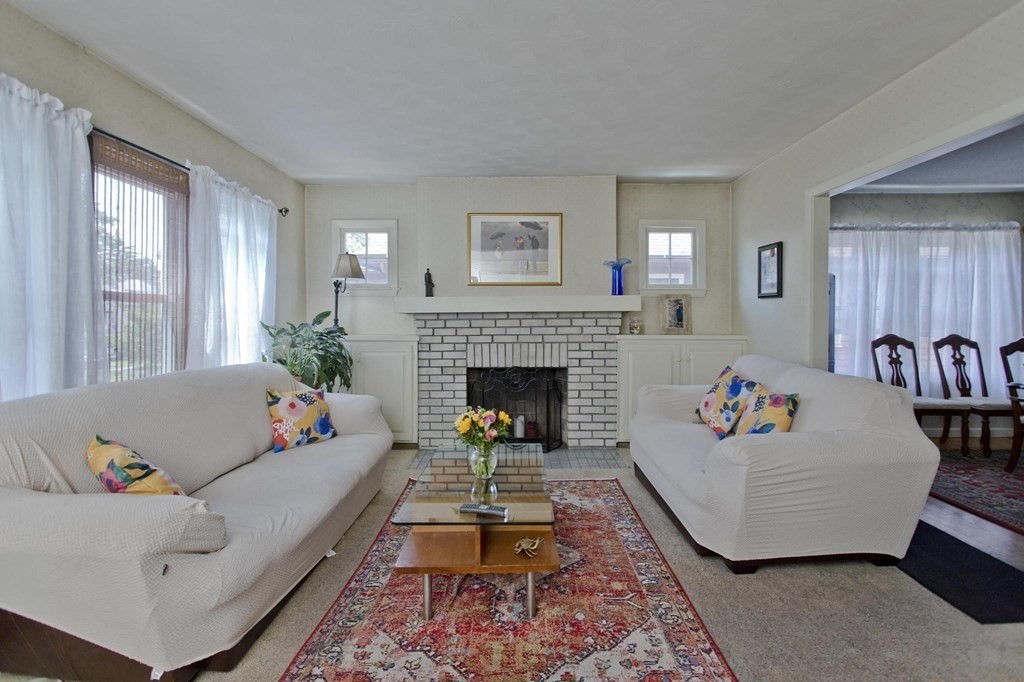 854-856 Sumner Avenue Springfield, MA 01108 - Photo 11 of 40