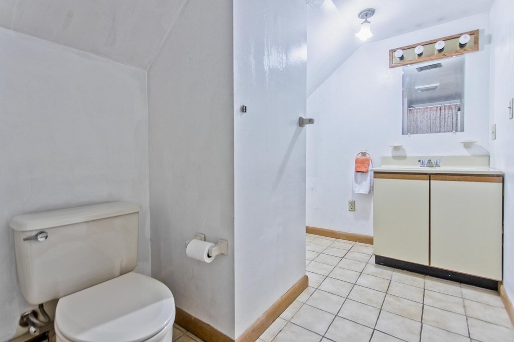 854-856 Sumner Avenue Springfield, MA 01108 - Photo 32 of 40