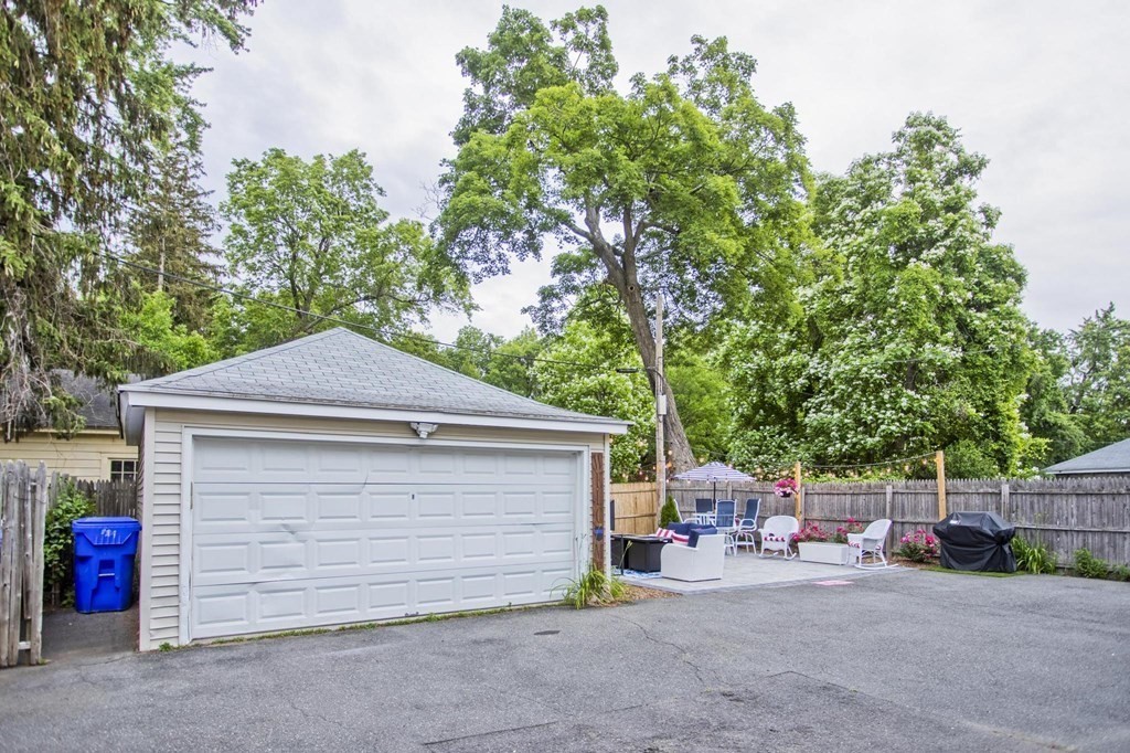 854-856 Sumner Avenue Springfield, MA 01108 - Photo 34 of 40