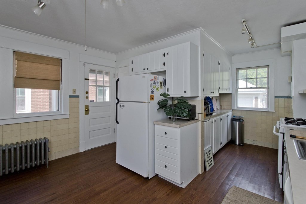 854-856 Sumner Avenue Springfield, MA 01108 - Photo 9 of 40