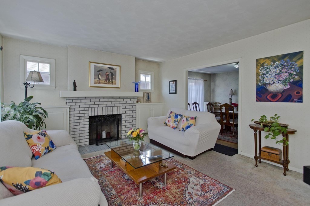 854-856 Sumner Avenue Springfield, MA 01108 - Photo 10 of 40