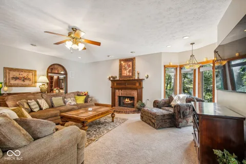 $775,000 | 6902 Creek Ridge Trail, Indianapolis, IN 46256