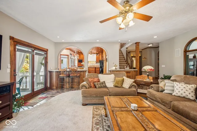 $775,000 | 6902 Creek Ridge Trail, Indianapolis, IN 46256