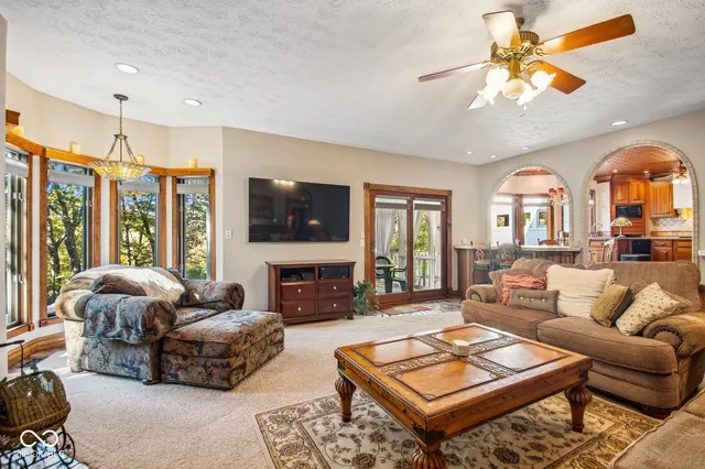 $775,000 | 6902 Creek Ridge Trail, Indianapolis, IN 46256