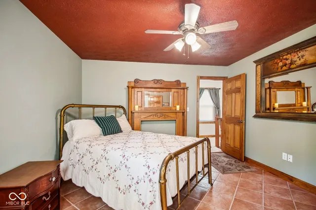 $775,000 | 6902 Creek Ridge Trail, Indianapolis, IN 46256