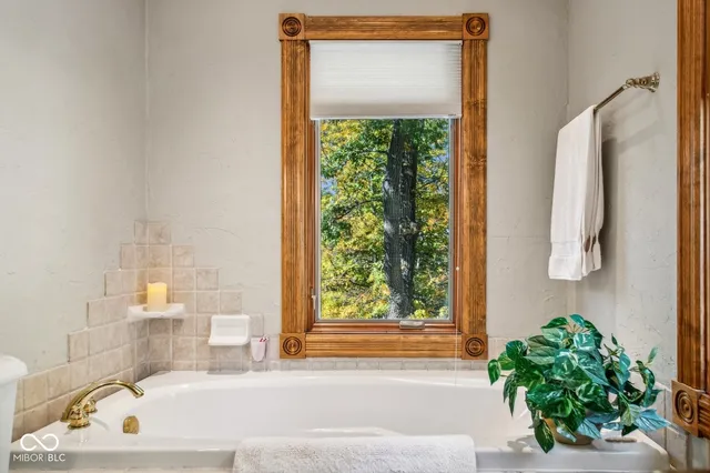 $775,000 | 6902 Creek Ridge Trail, Indianapolis, IN 46256