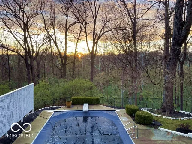 $775,000 | 6902 Creek Ridge Trail, Indianapolis, IN 46256