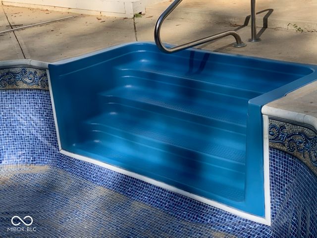 $775,000 | 6902 Creek Ridge Trail, Indianapolis, IN 46256